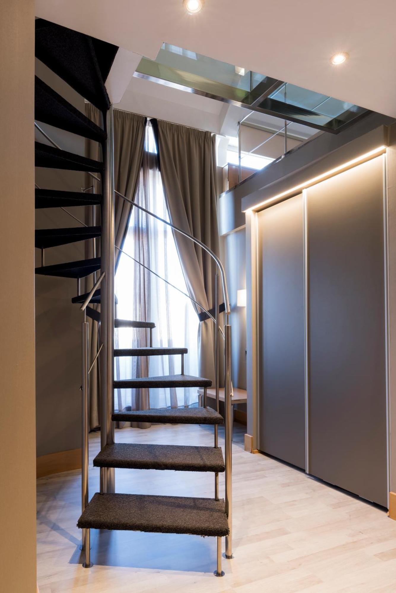 Duplex Premium Room