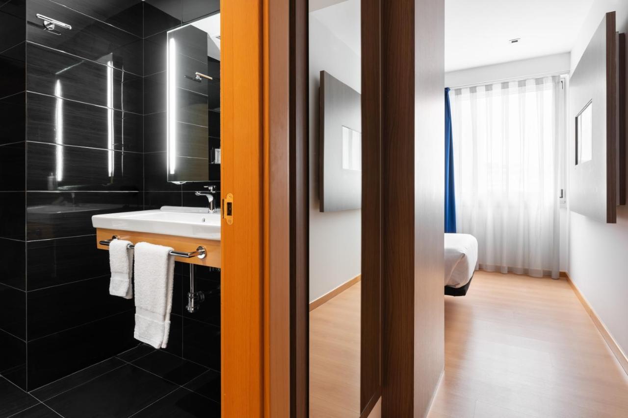 Single Room,1436623378:JPEG